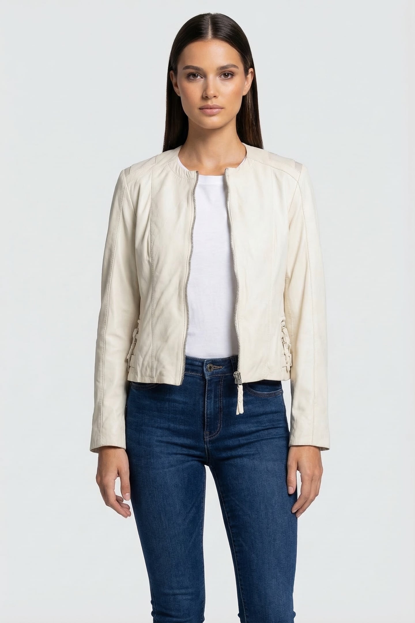 BLUE HEART B WHITE 1