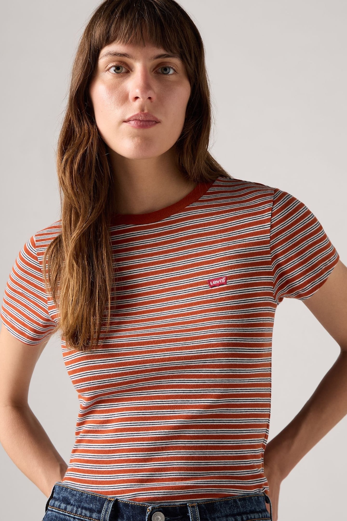 ESSENTIAL HOUSEMARK TEE RED 3