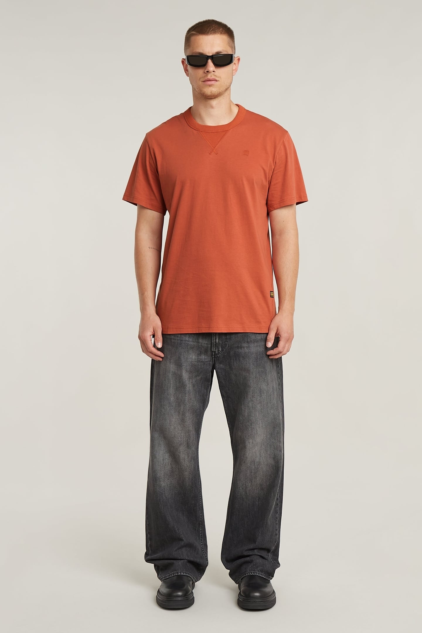 NIFOUS R T ETRUSCAN RED 1