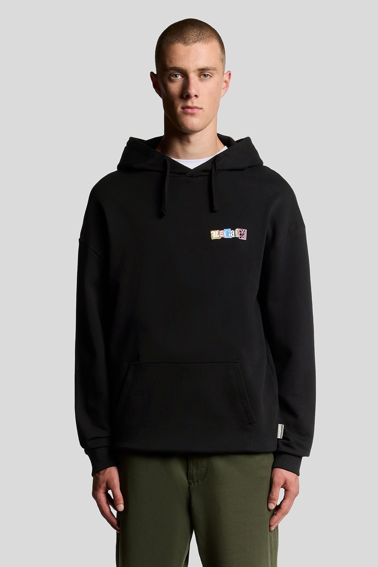 PAPER LETTERS GRAPHIC HOODIE JET BLACK 2