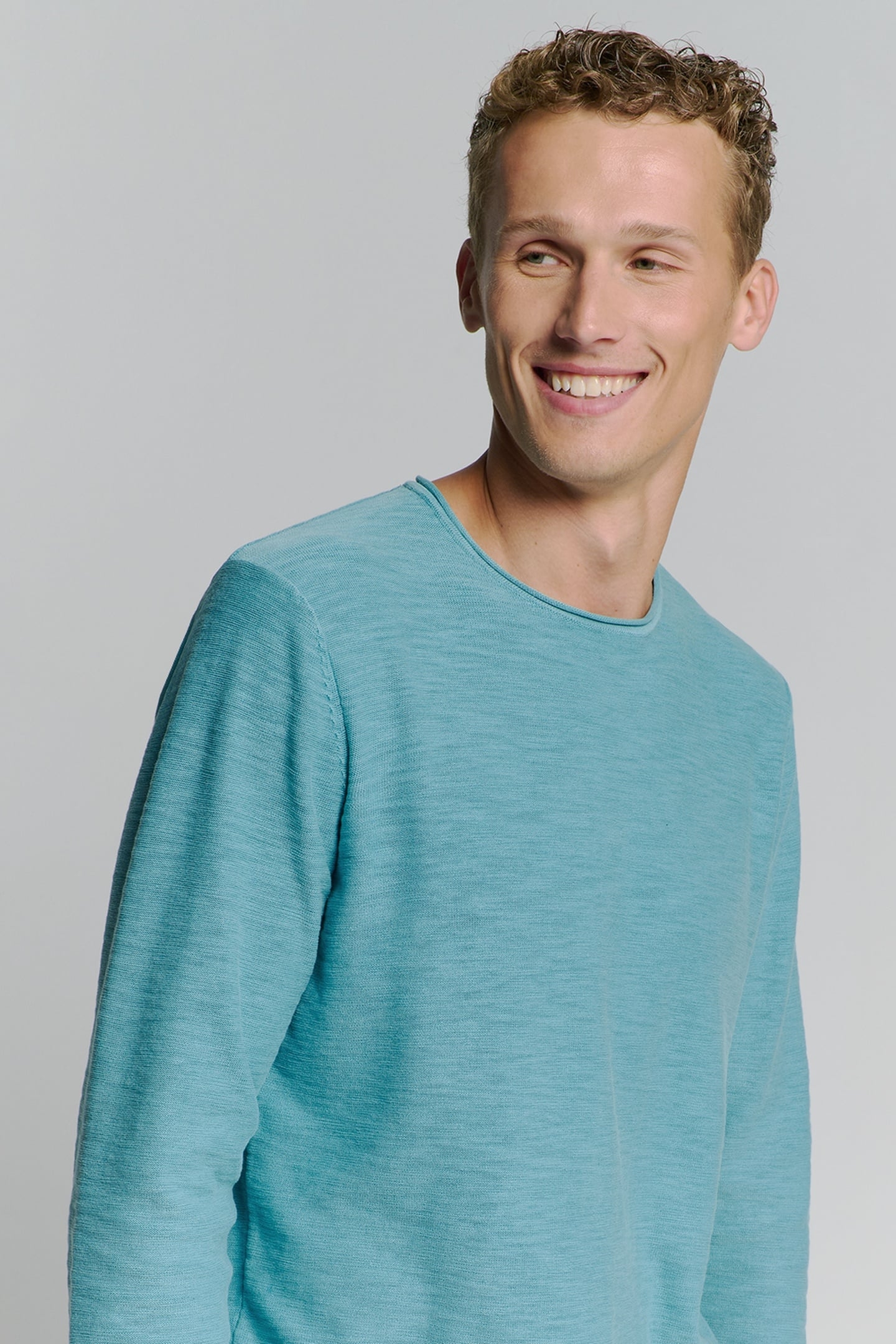 PULLOVER CREWNECK GARMENT DYED + STONE WASHED SEABLUE 4