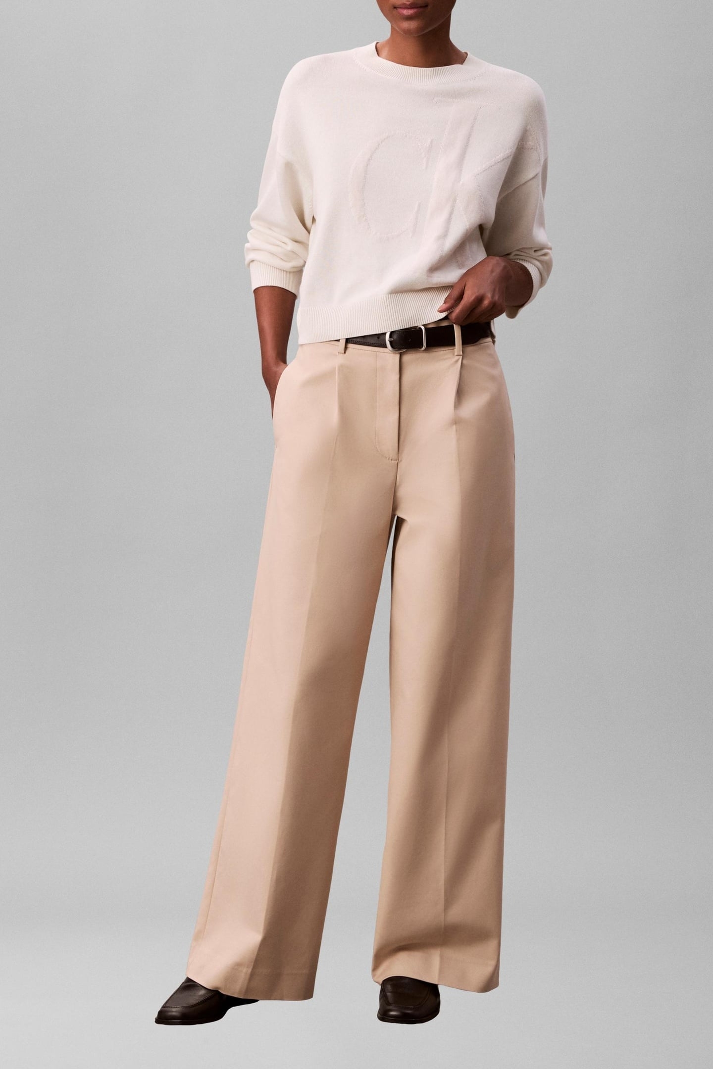 LONG SLEEVE MONOGRAM SWEATER TOFU 1