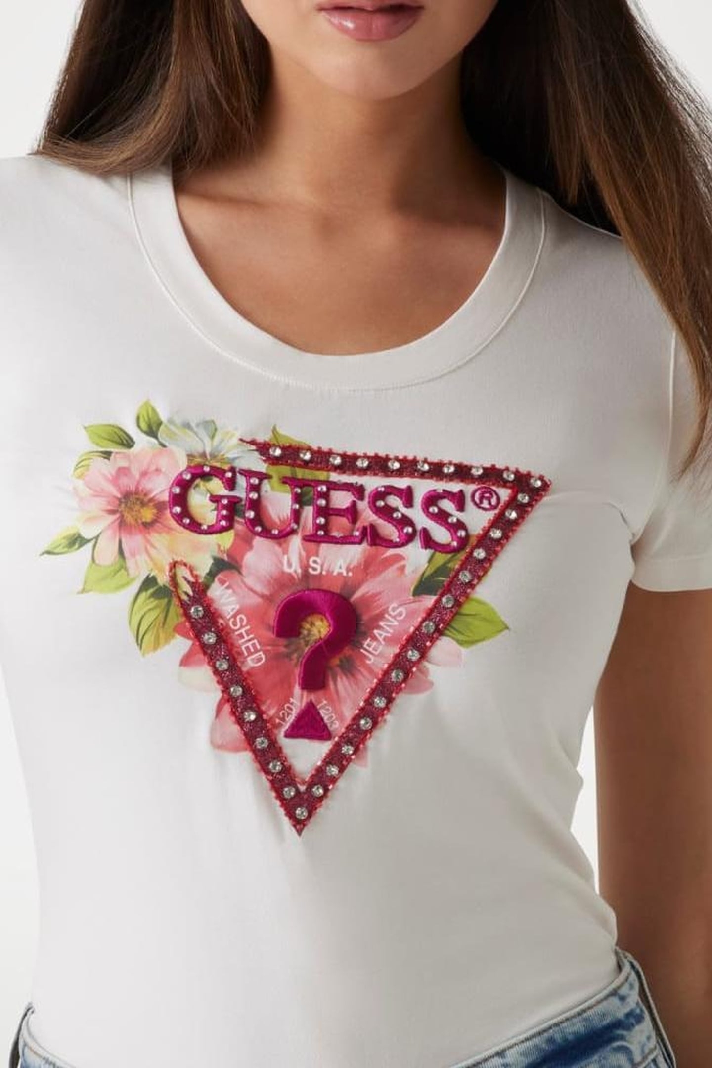 GUESS ECO SS CN TRIANGLE BEADS CREAM WHITE 4