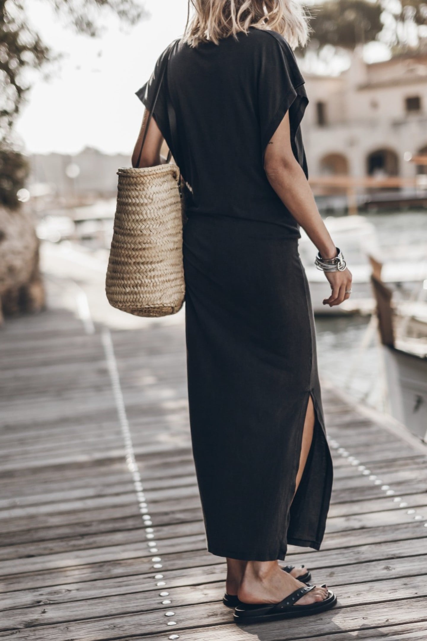 THE DARK LONG KNOTTED BATWING DRESS BLACK 2