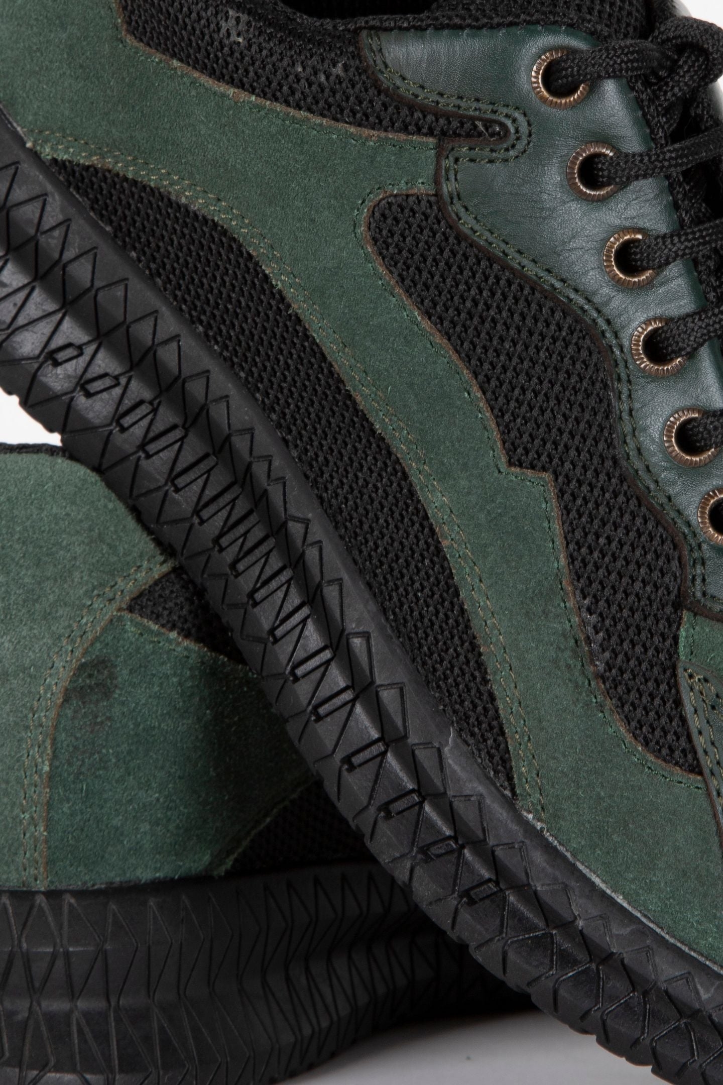 UNISEX MILA BLACK/GREEN 3