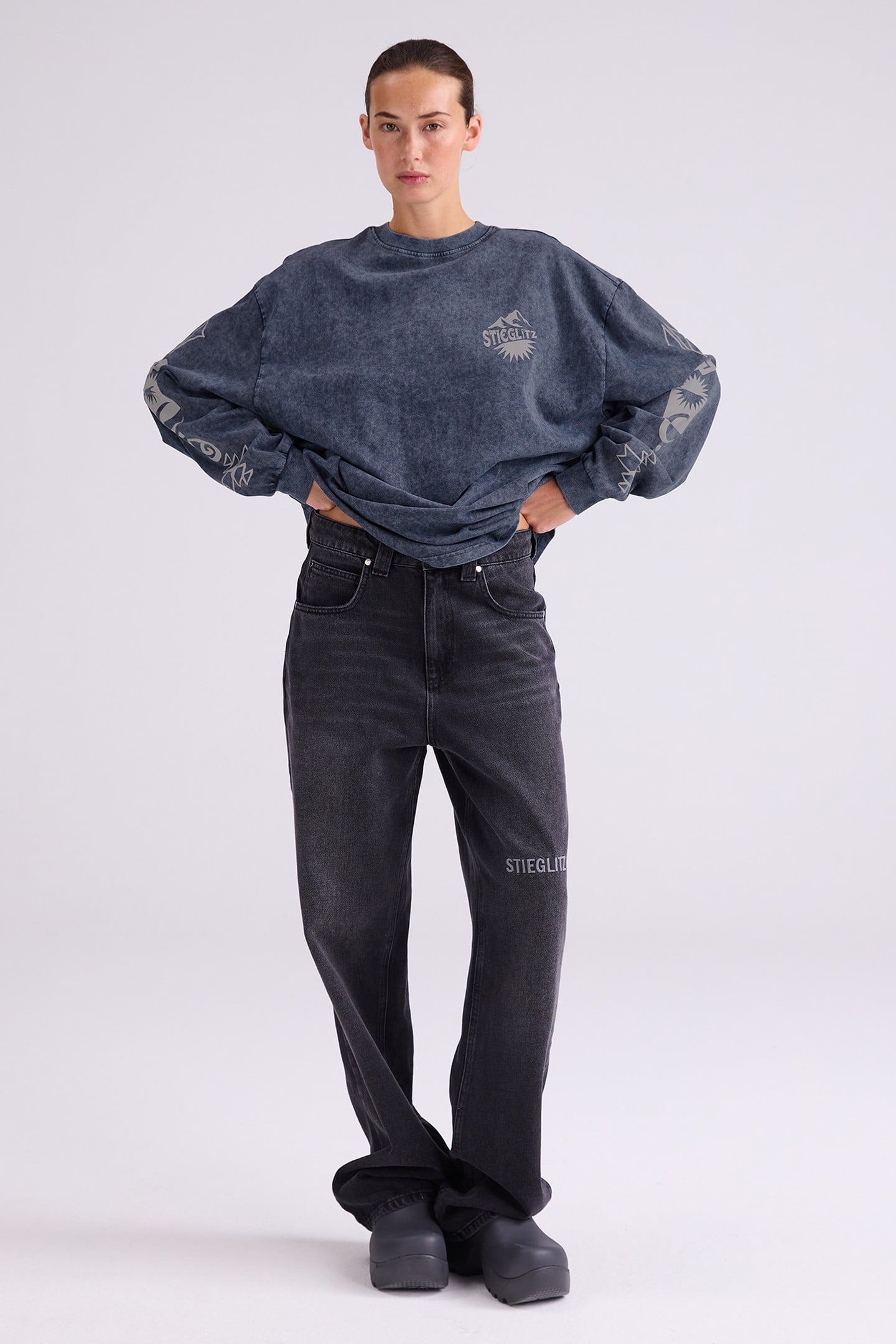 BENJAMIN SKATE LONGSLEEVE BLACK 4