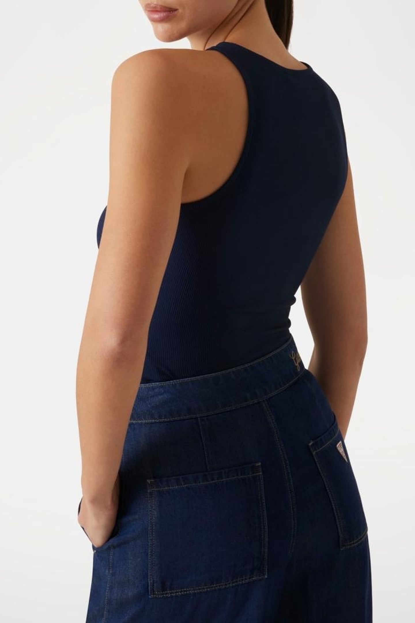 GUESS ECO NEW SL ROUND NK GUEN BLACKENED BLUE 3