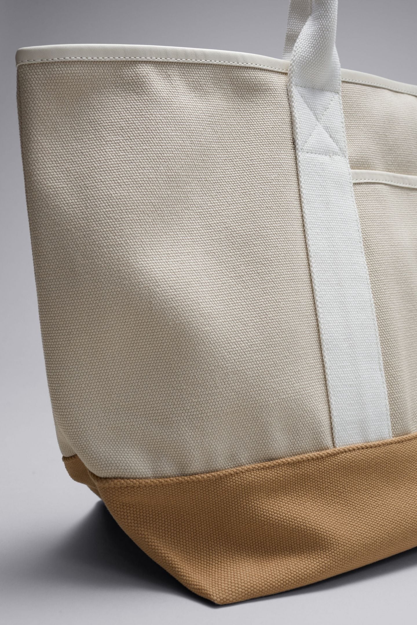 BRUNE CANVAS TOTE WHITE 4