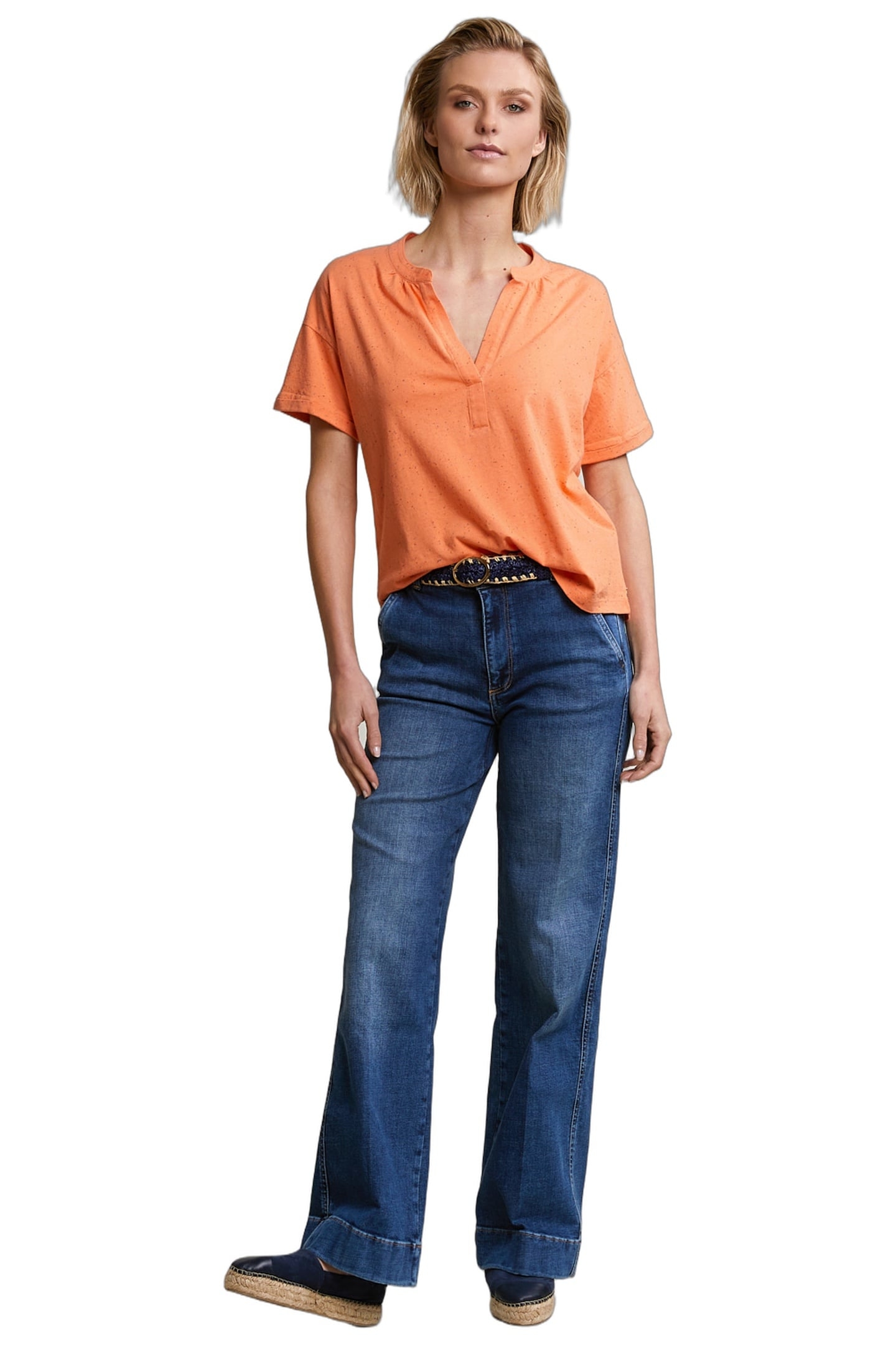 ORANGE DOTTED V-NECK T-SHIRT 2