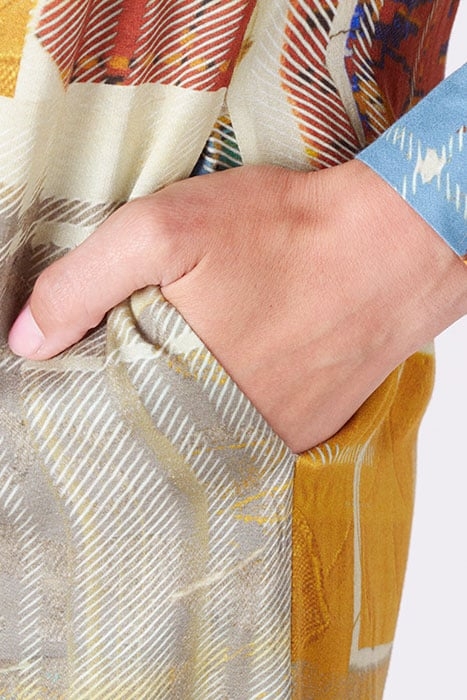 DRESS WITH BIG CUFFS MIX I 6