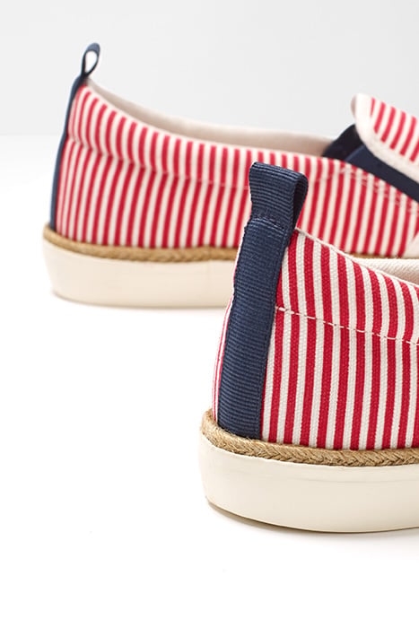BILLIE STRIPE SKATER RED 4