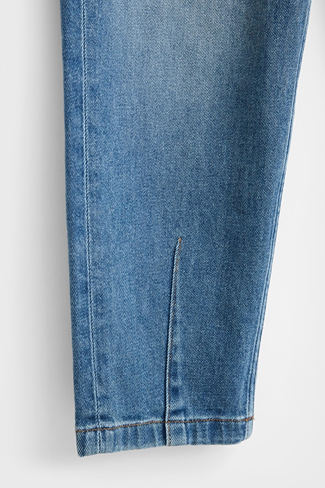 ROBYN BARREL JEAN DENIM 5