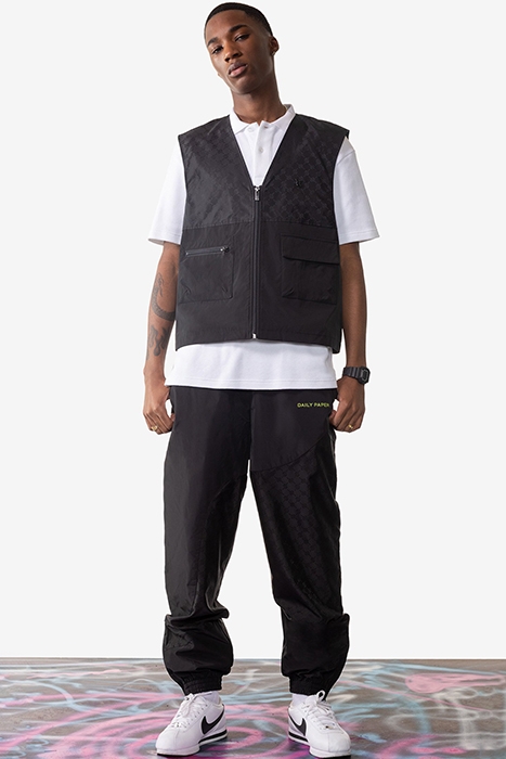 BLACK LUSAM VEST 1