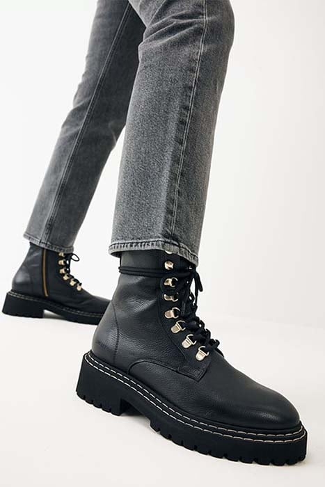 FRANKIE JUNE BLACK GRAIN 2