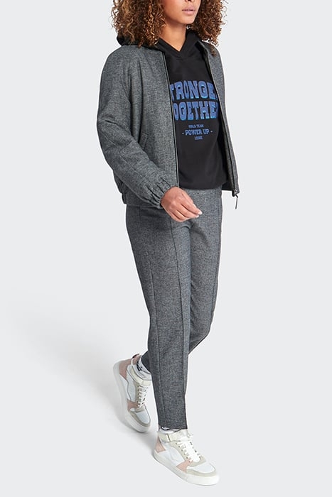 BLACK SEMI-PLAIN JACKET 3