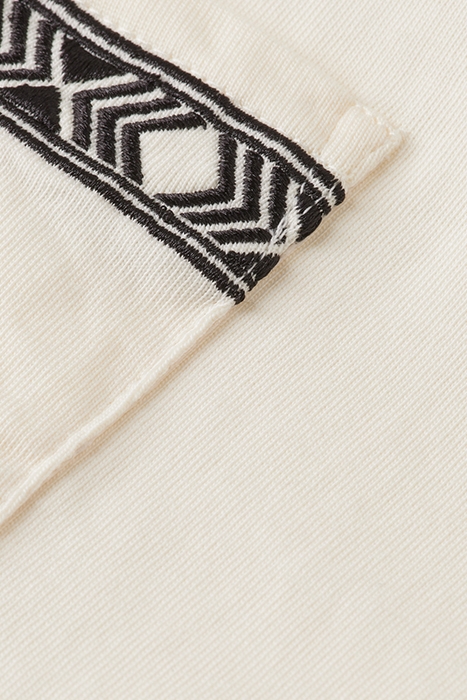 PLACED EMBROIDERY T-SHIRT SHELL 3