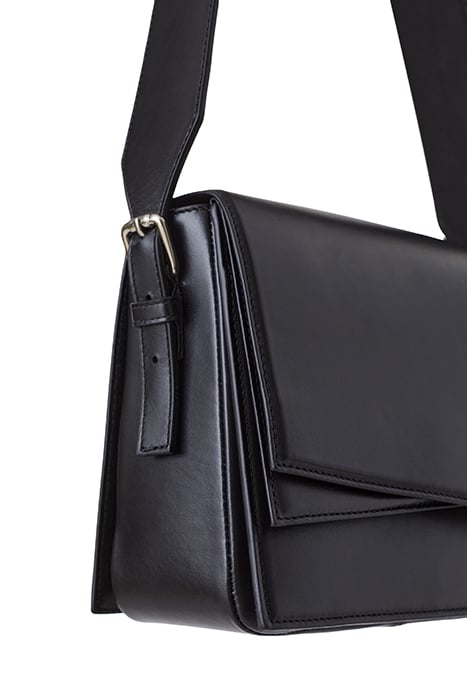 SHOULDER BAG BLACK 4