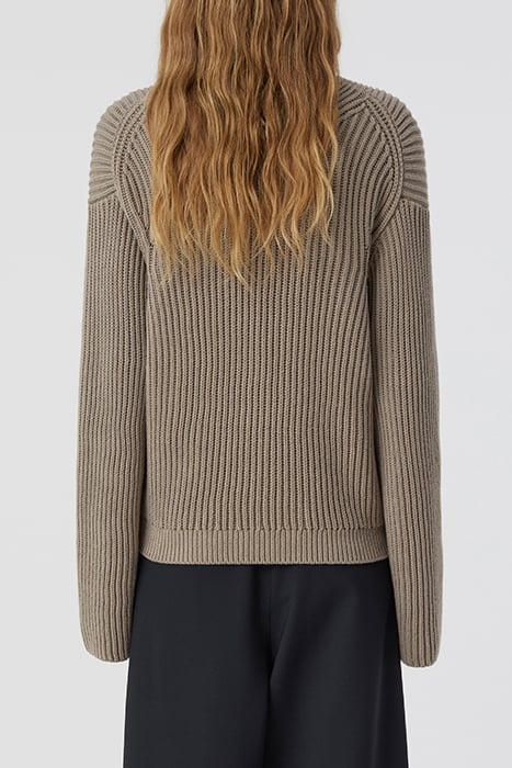 V CARDIGAN LONG SLEEVE BROWN SUGAR 2