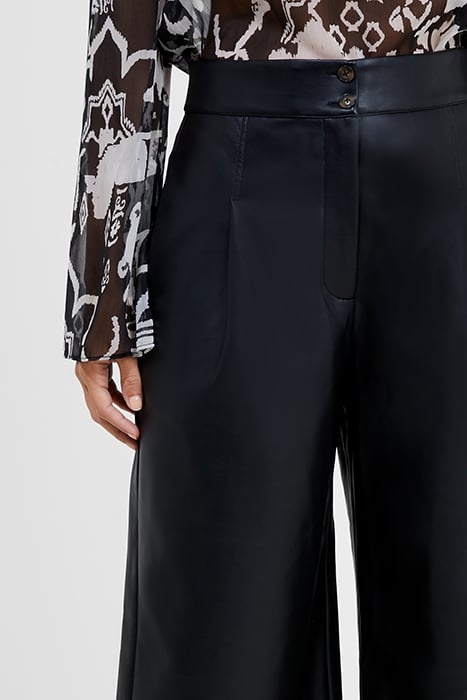 CROLENDA PU CROPPED TROUSERS BLACK 4