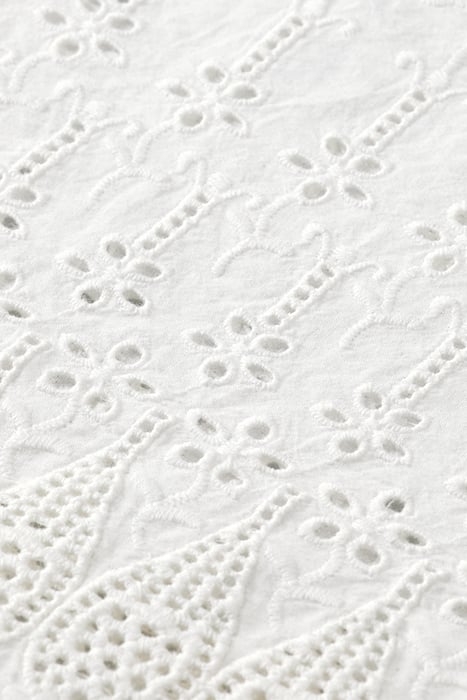 BRODERIE ANGLAISE TOP OFF WHITE 7