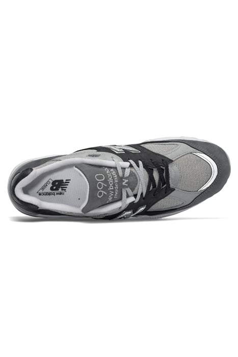 M990XG2 SNEAKERS IN SILVER MINK 2