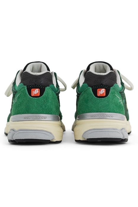 M990GG3 SNEAKERS IN GREEN 4