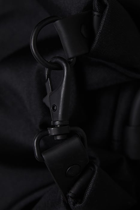 BUCKET SLING BAG MINI BLACK UNISEX 4