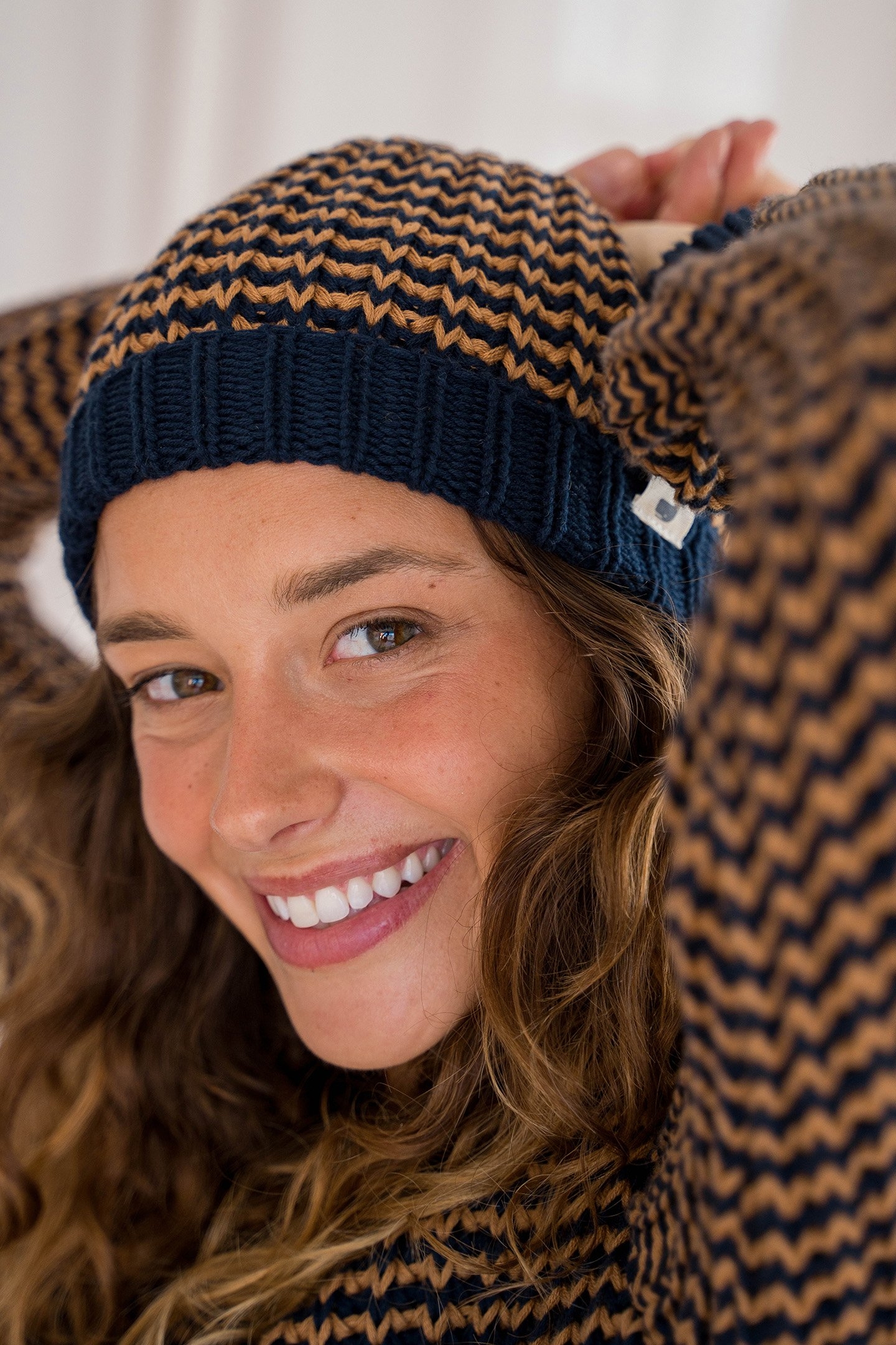 KATIU BEANIE - BICOLOUR NAVY 5