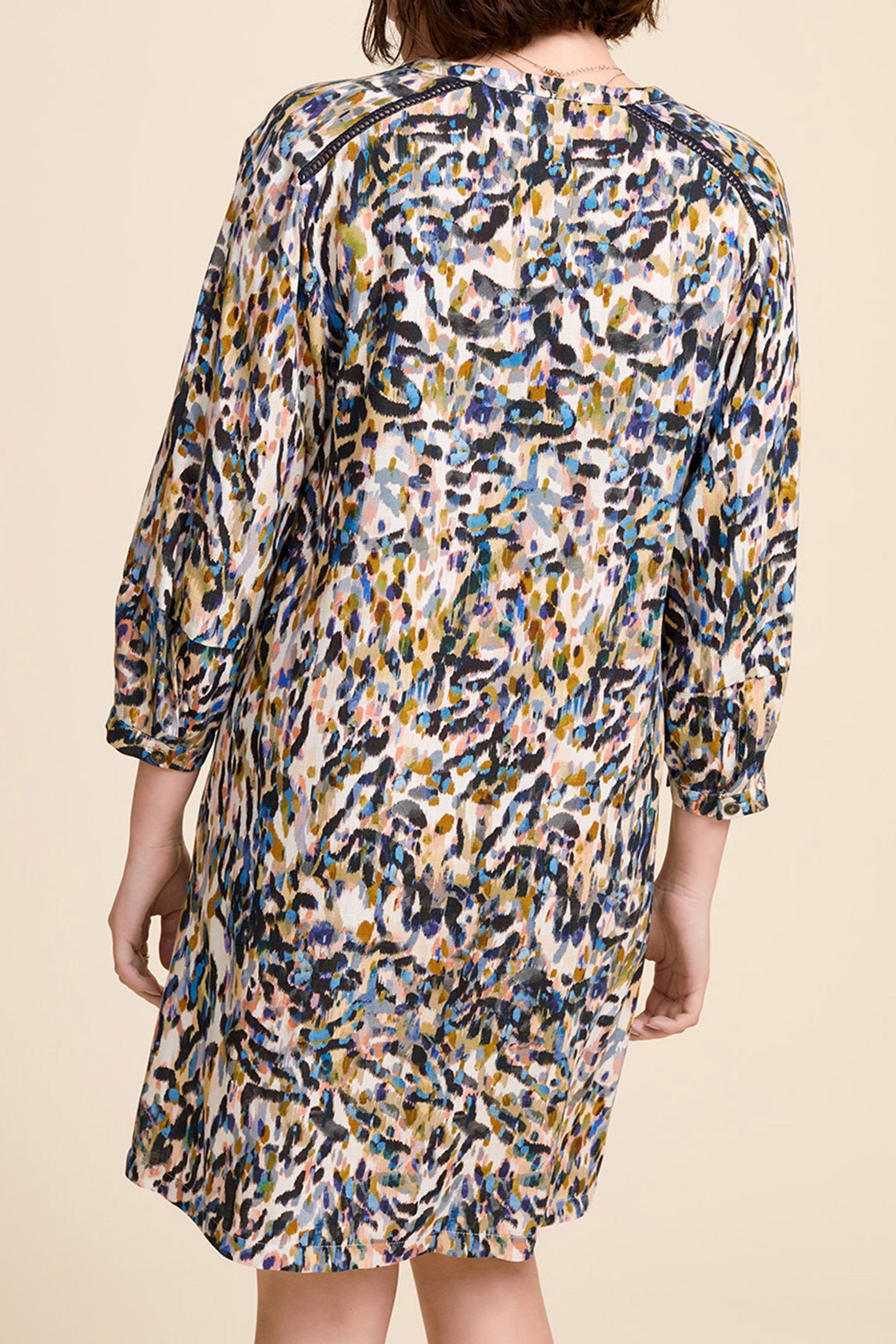 RAENI _ FAUVIST CAMO PRINT DRESS IN ECRU OFF-WHITE 2