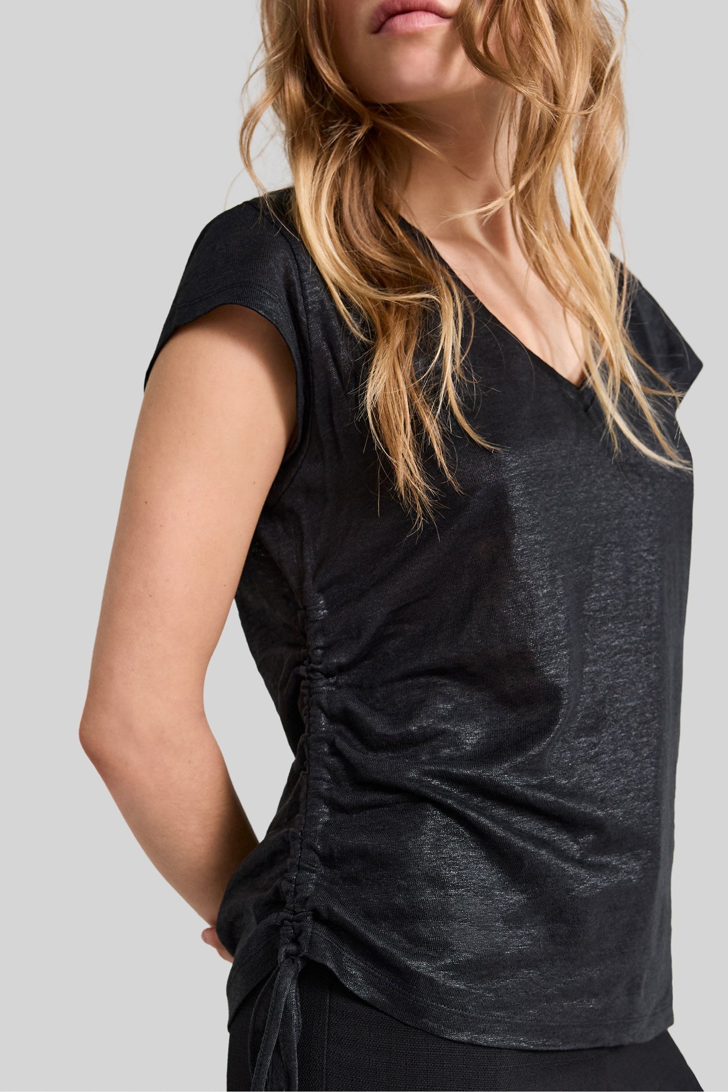 BLACK IRIDESCENT SOFT LINEN T-SHIRT 6