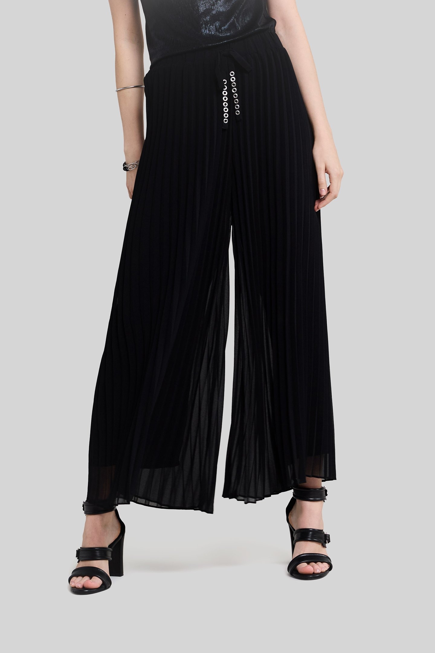 BLACK PLEATED WIDE-LEG TROUSERS 1