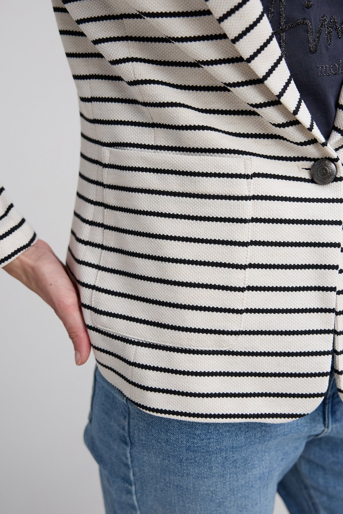 ECRU AND BLACK STRIPED SUIT JACKET 6