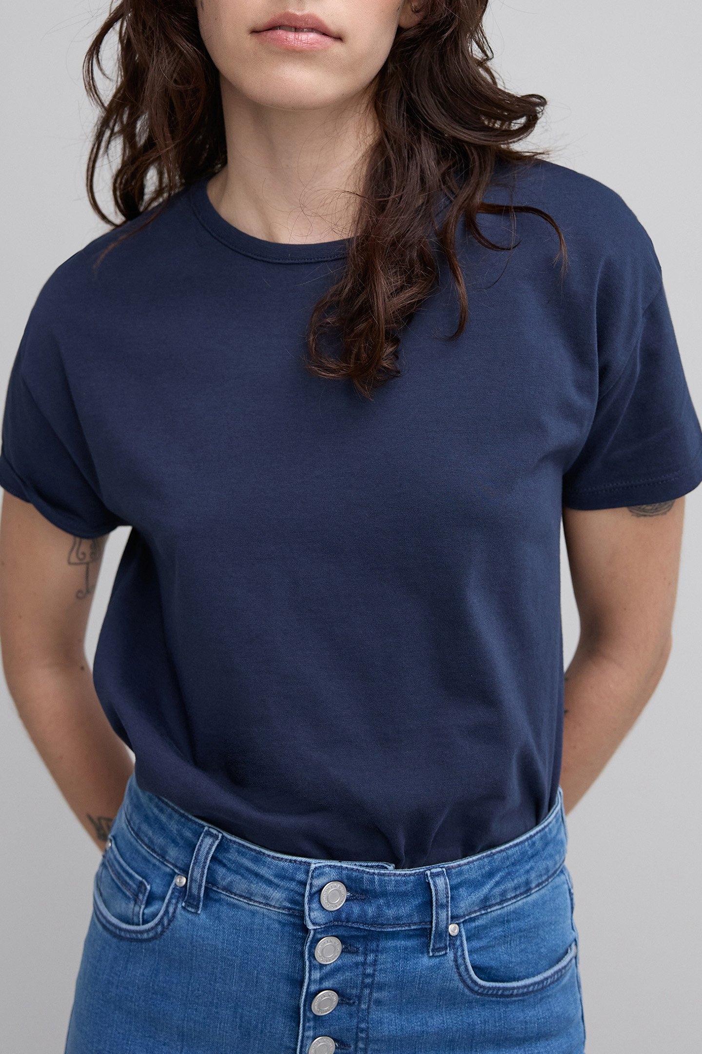 NAVY BLUE KNOTTED ORGANIC COTTON T-SHIRT 7