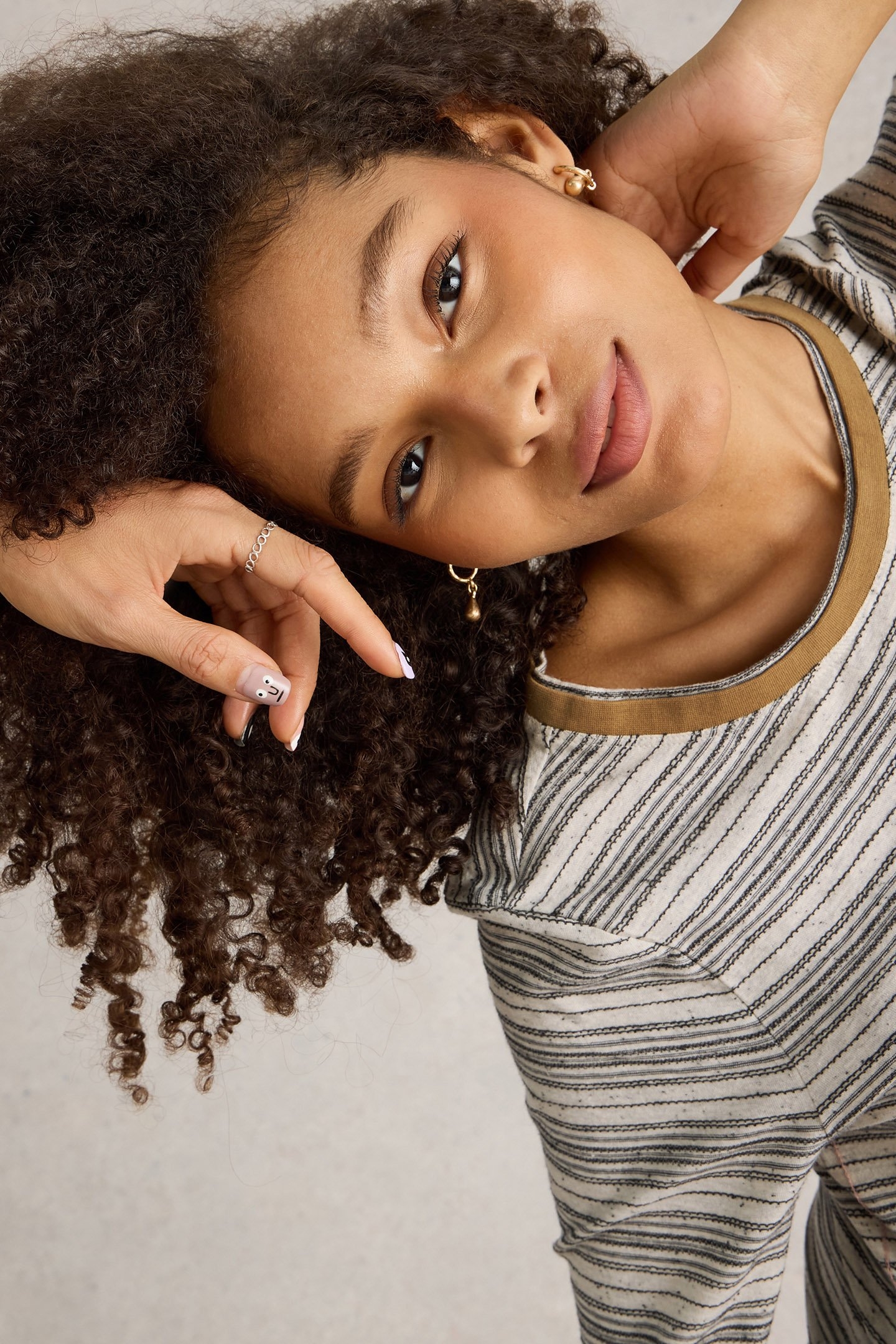 CLARA STITCH LS TEE NATURAL MULTI 5