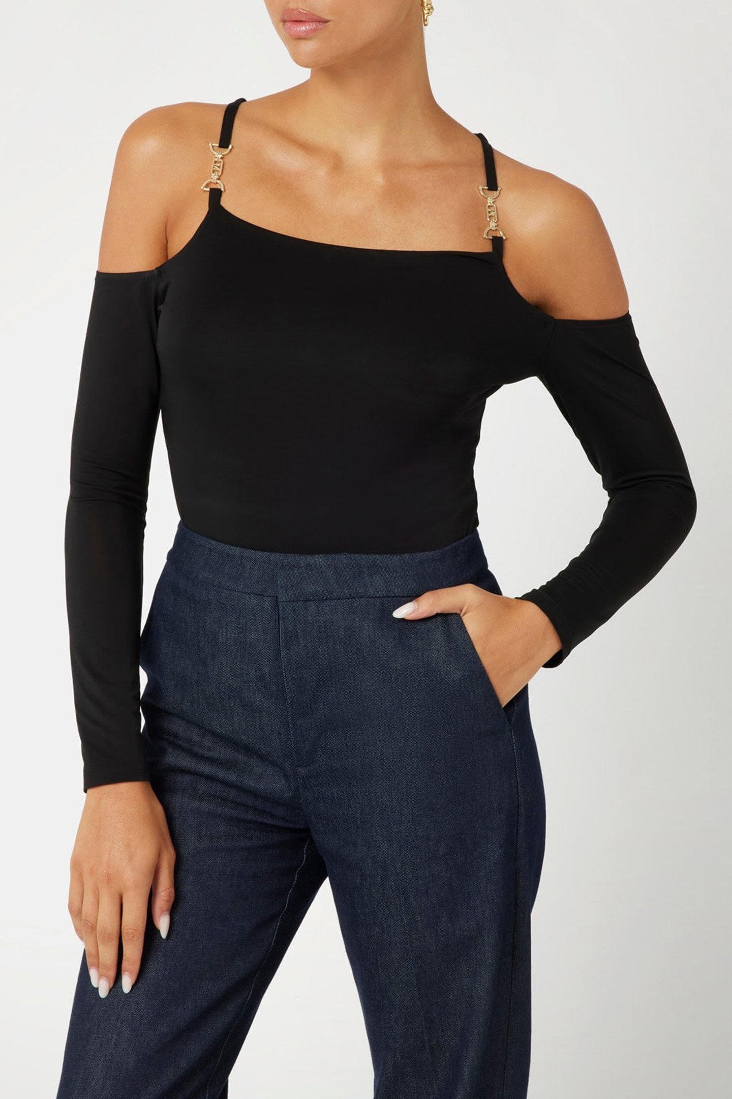 DAPHNE CUT OUT LS TO JET BLACK A996 1