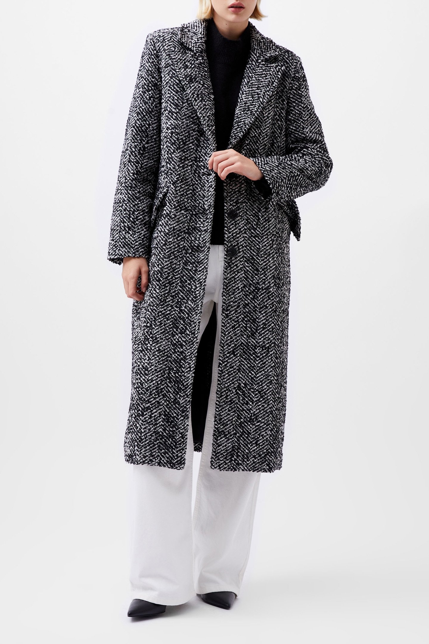 CHANTELLE HERRINGBONE COAT BLACK/WHITE 1