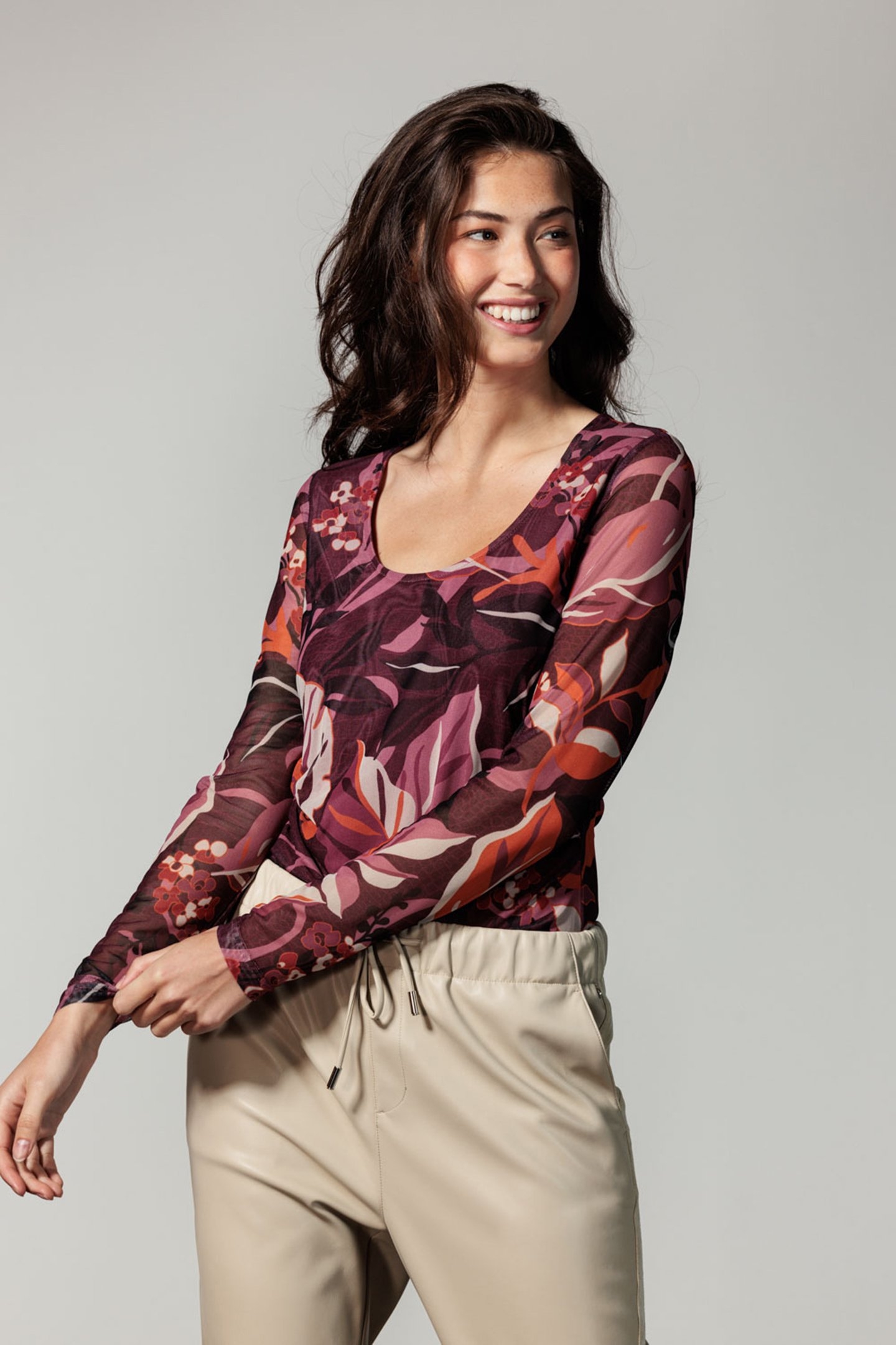 TOP MESH LEAVES PRINT PURPLES 1