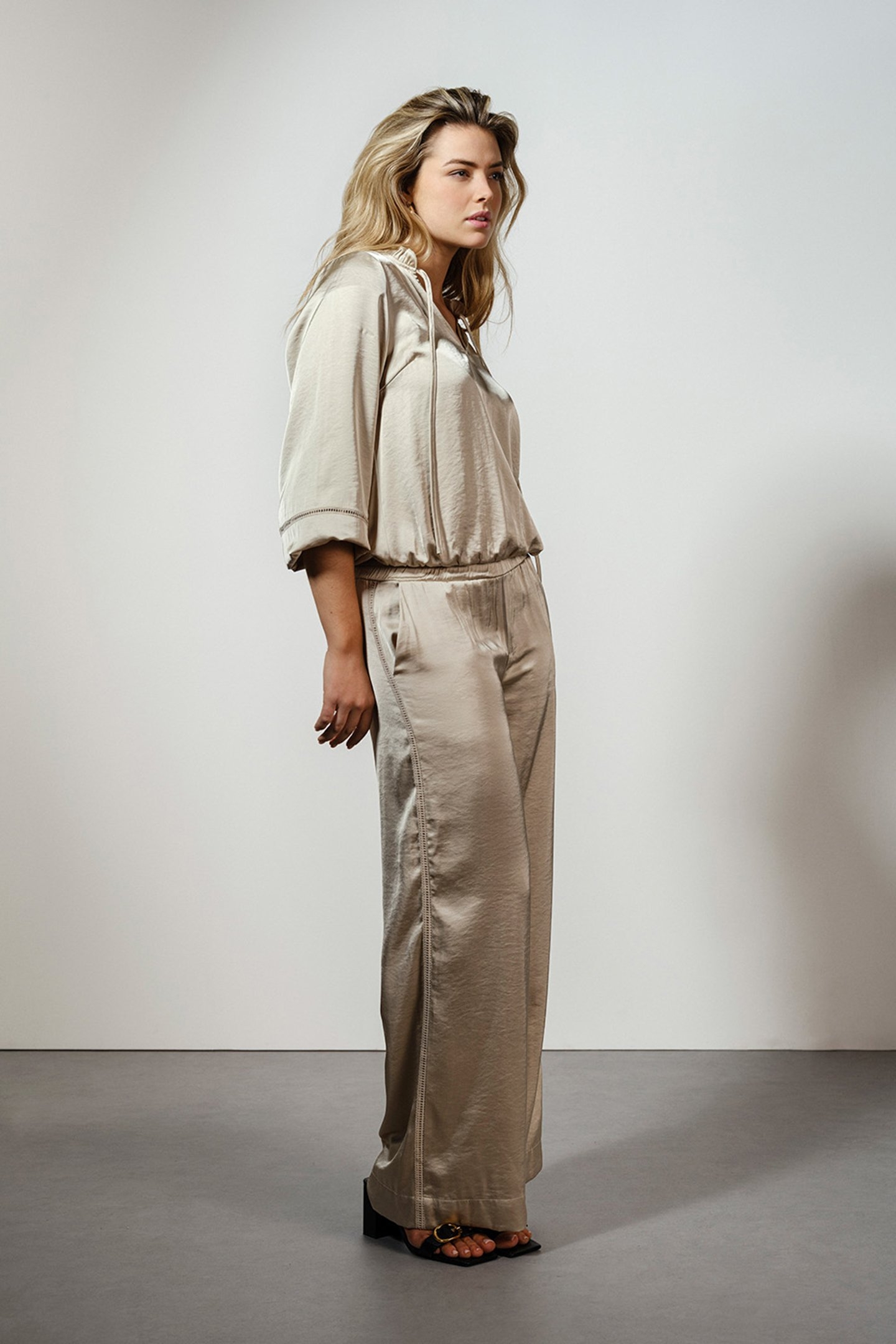 TOP HAMMERED SATIN KIT 3