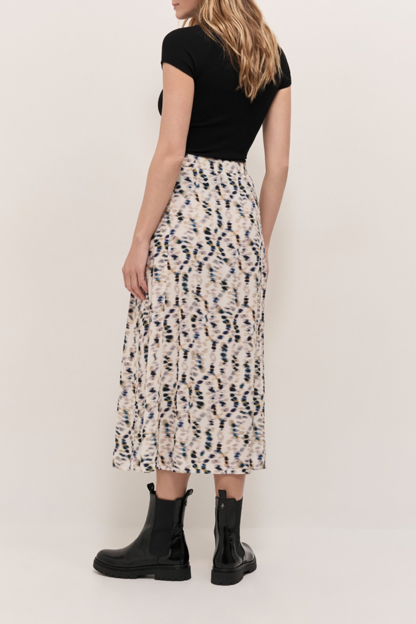 JACA - OFF WHITE LONG SKIRT WITH PEARL TREASURE PRINT 5