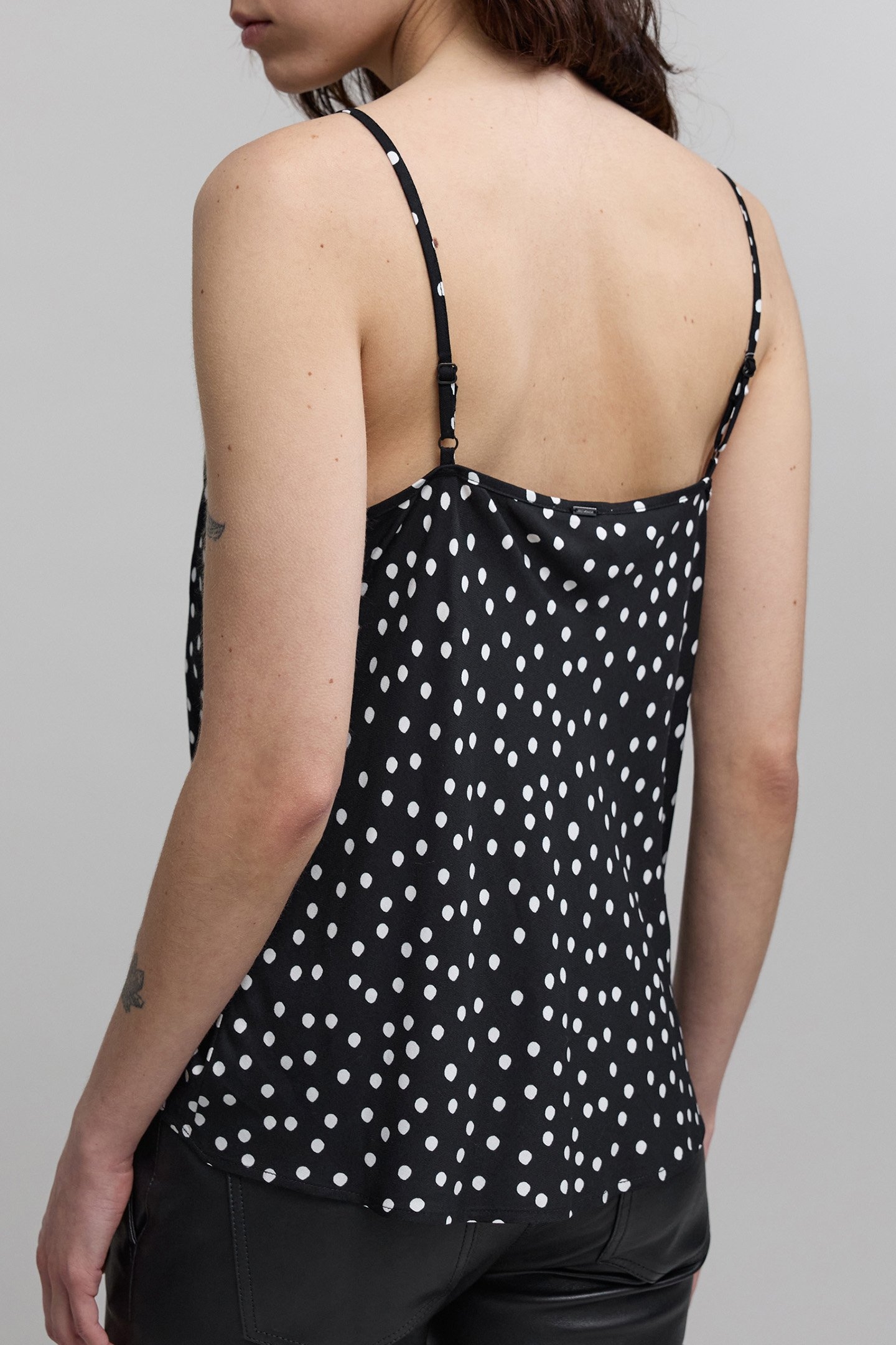 BLACK THIN STRAPS CAMISOLE LENZING™ ECOVERO™ POLKA DOTS 2
