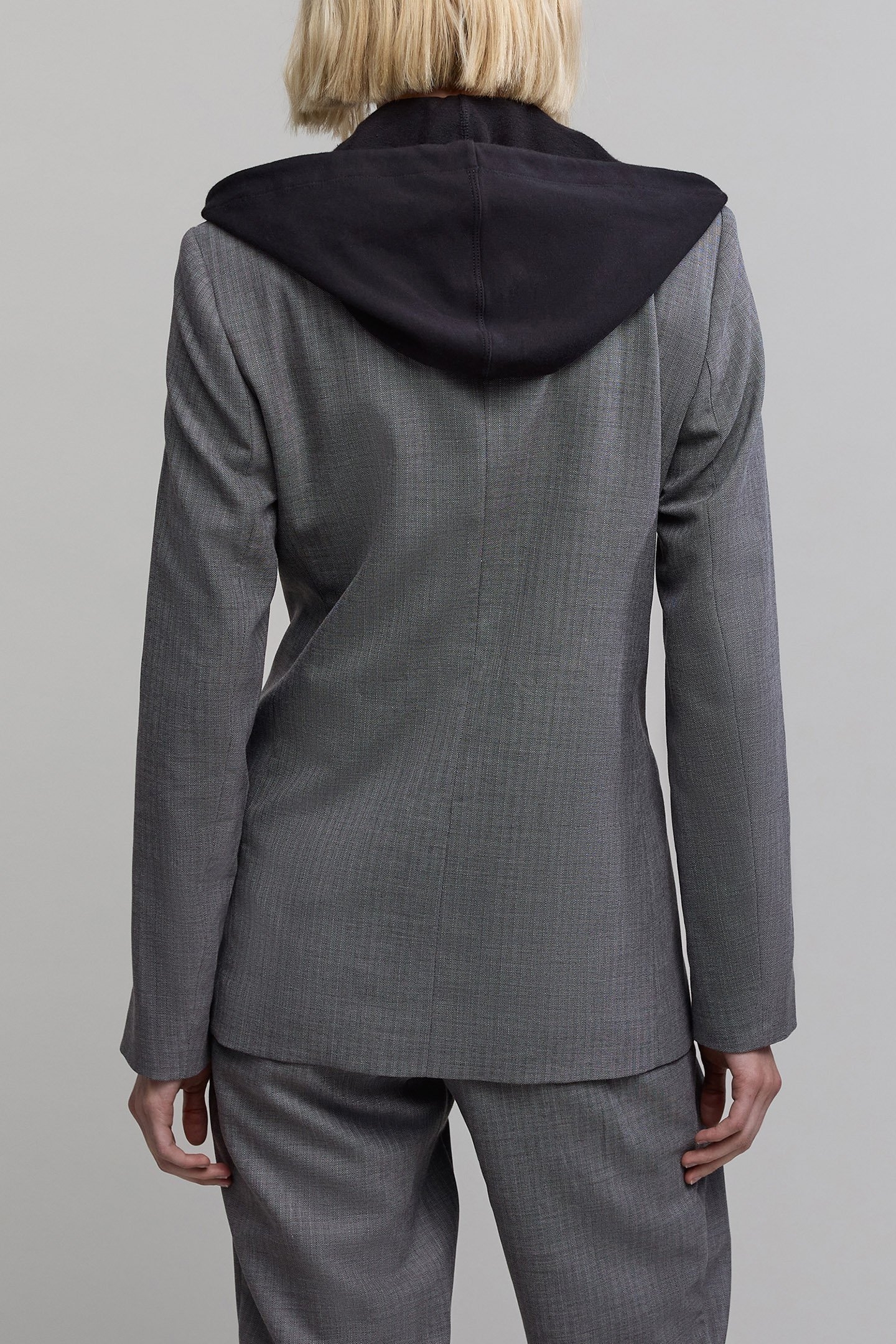 REMOVABLE HERRINGBONE PATTERN JACKET IN GREY 2
