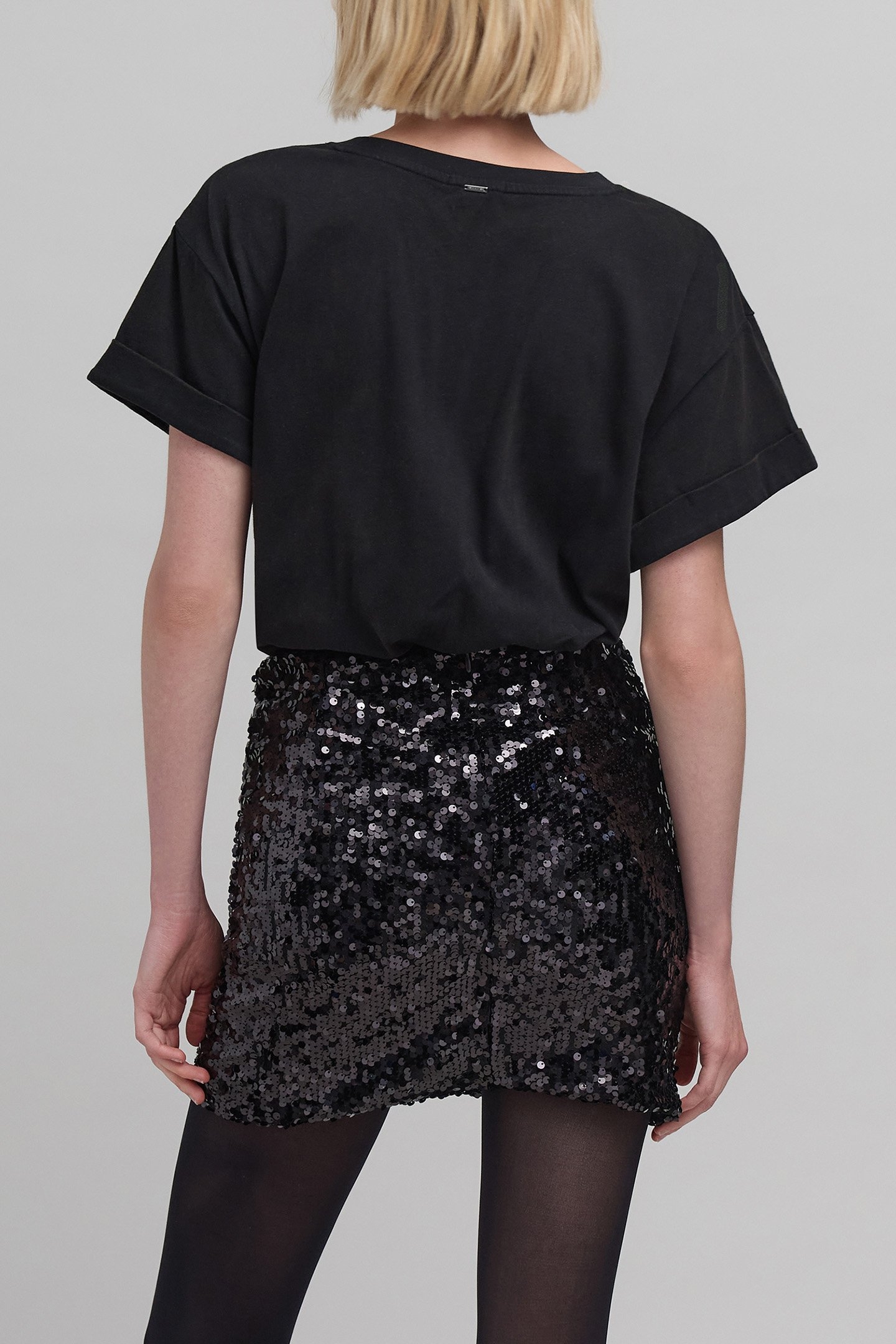 SHORT BLACK SEQUIN EMBROIDERED SKIRT 2