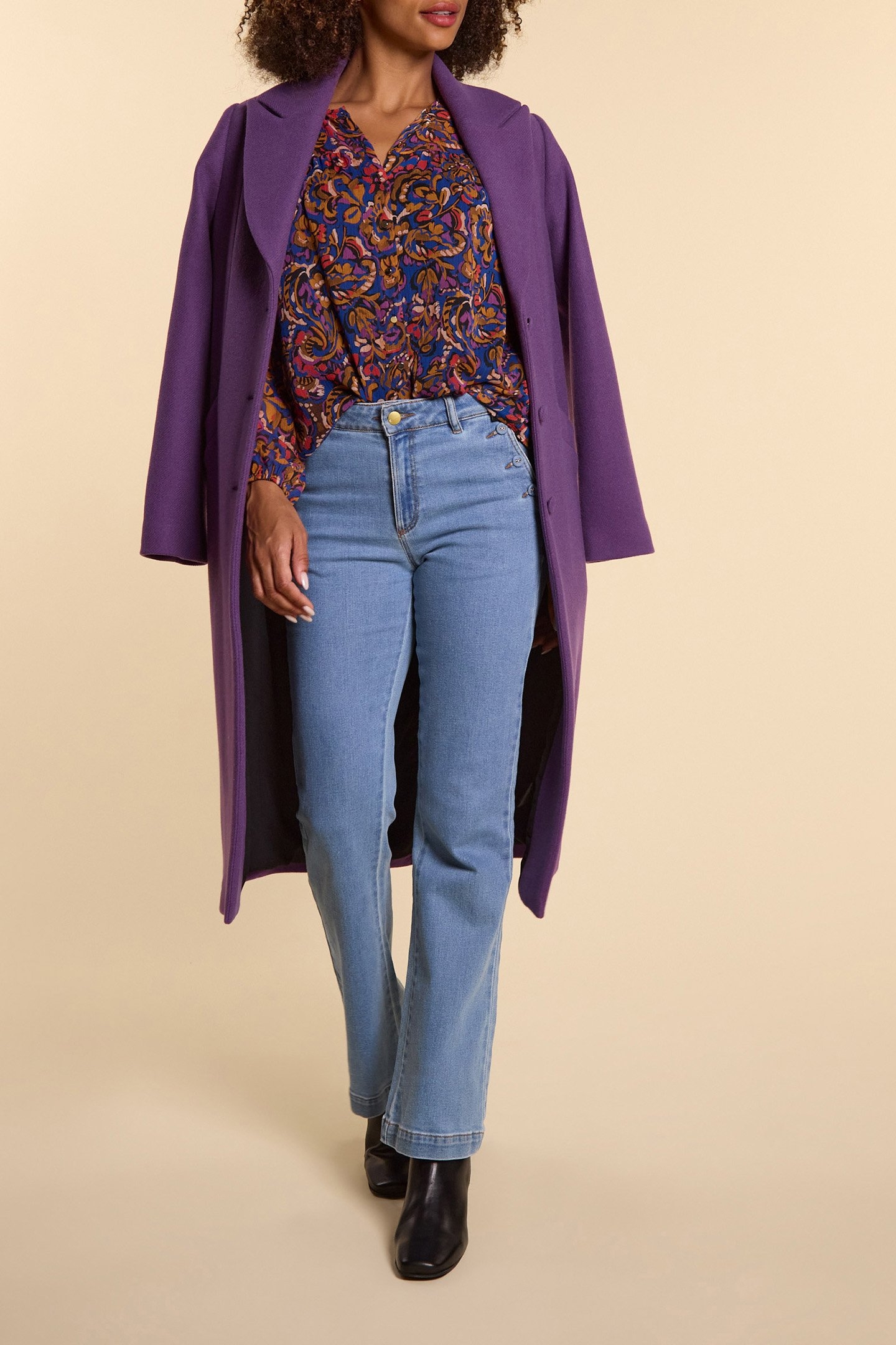 AUTHENTIC FLARED JEANS WITH BUTTONED POCKETS 5