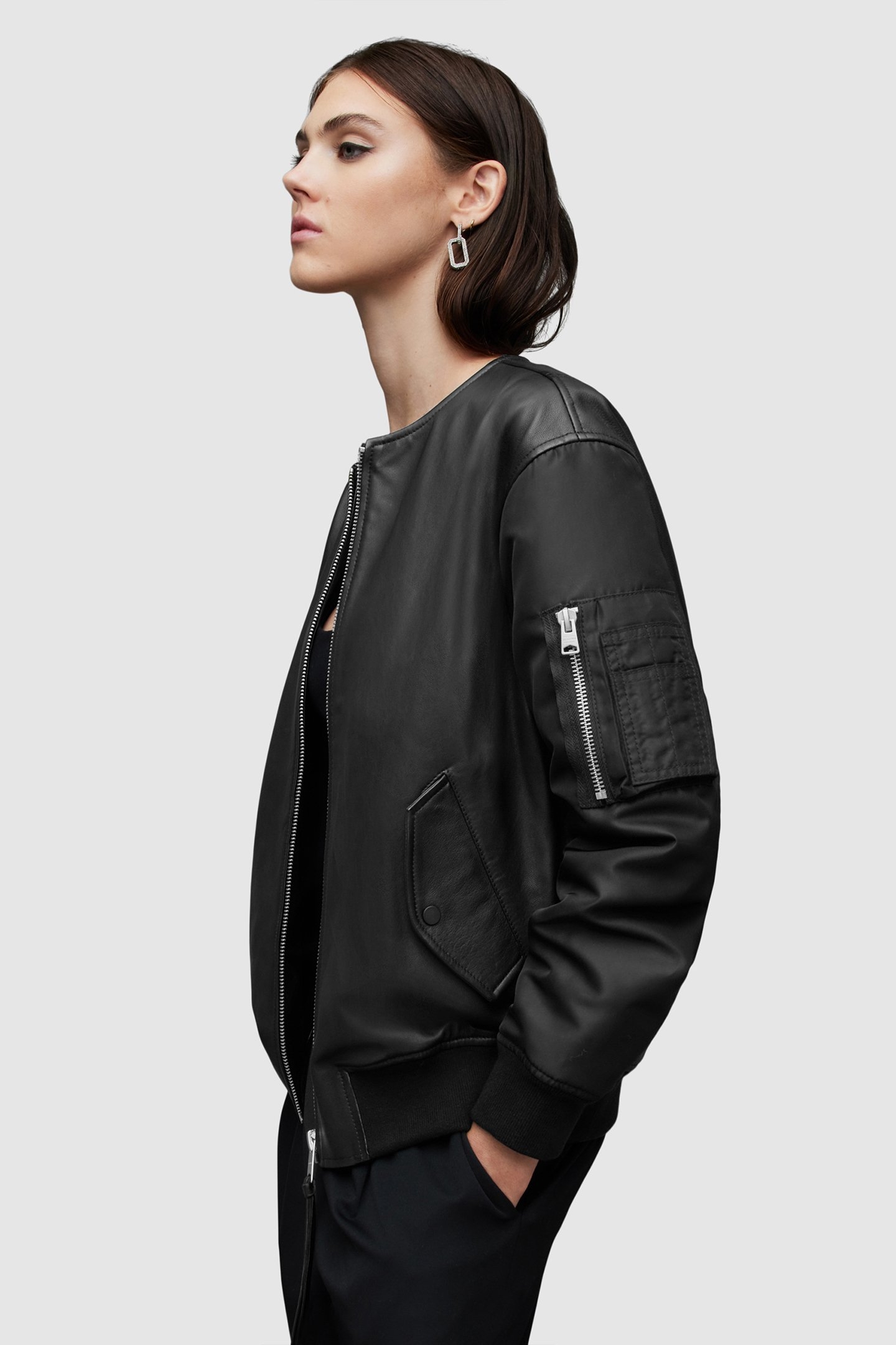 ZENE BOMBER BLACK 5