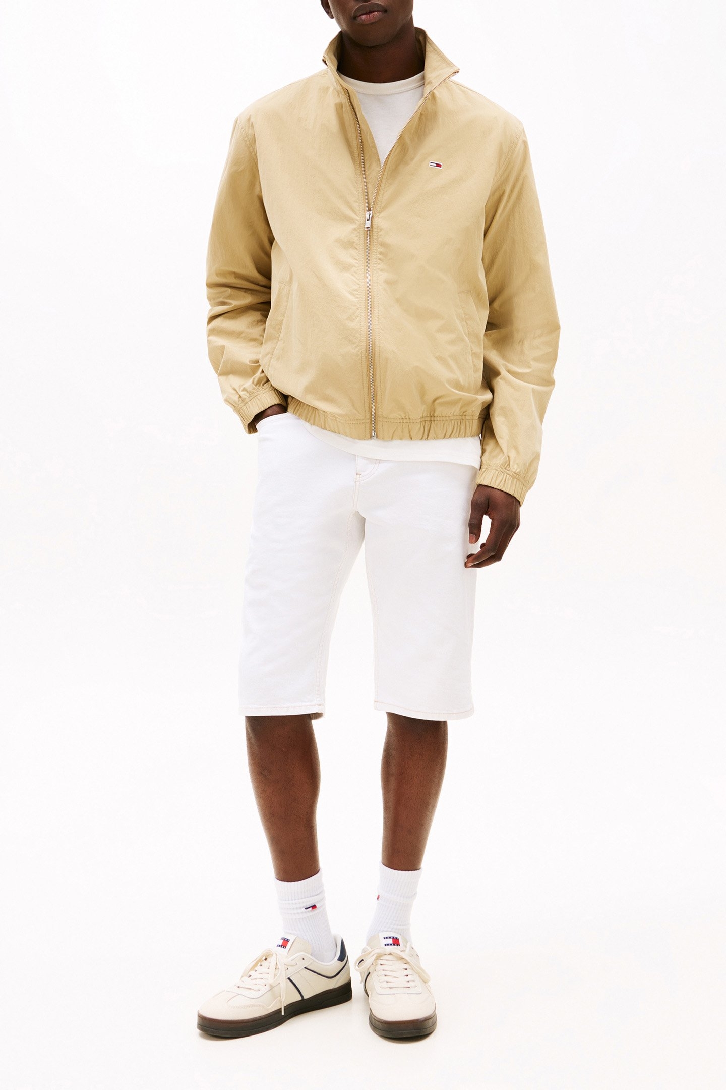 TJM ESSENTIAL STANDARD FIT WINDBREAKER JACKET IN RELIC TAN 2