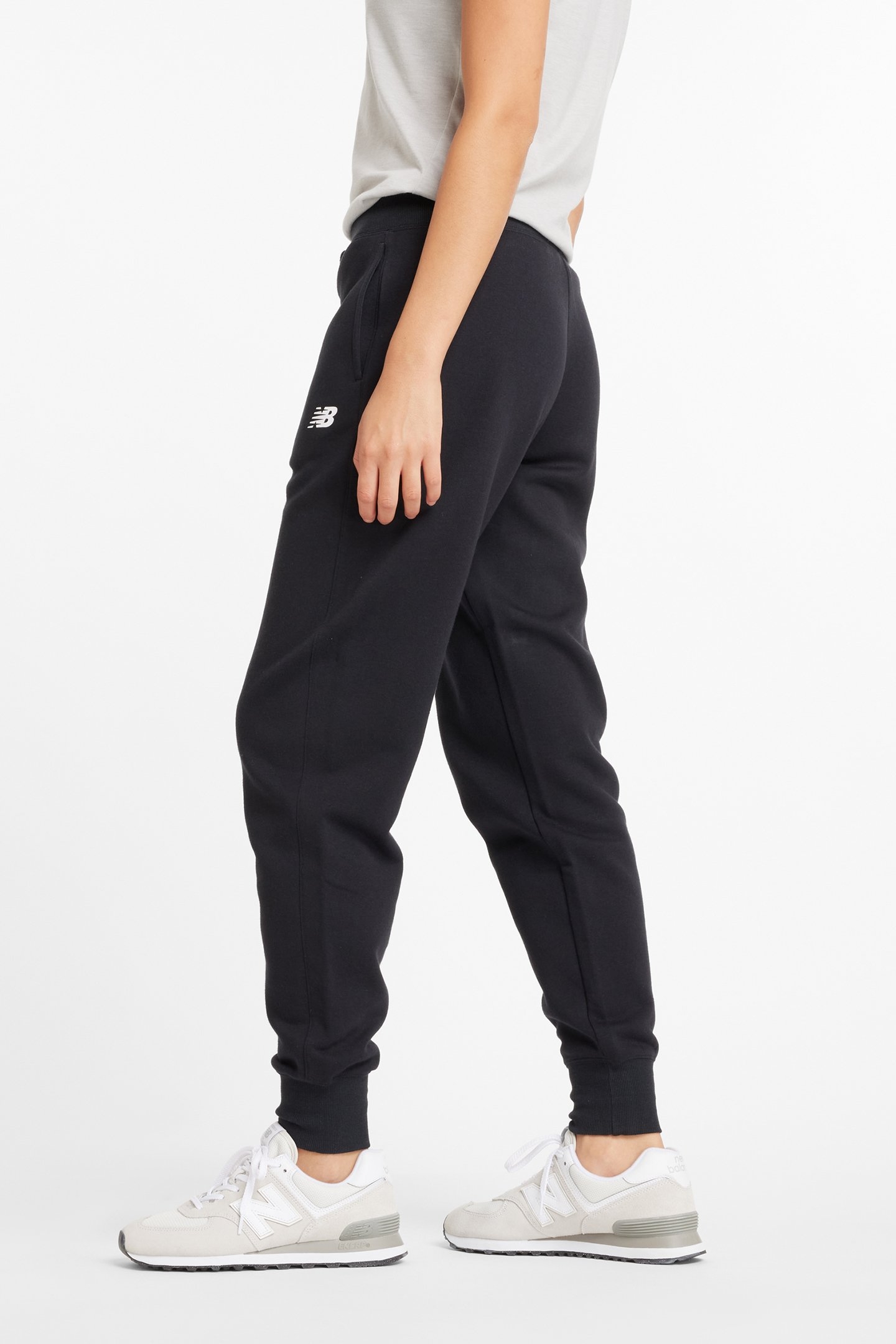 SLIM JOGGERS IN BLACK 4