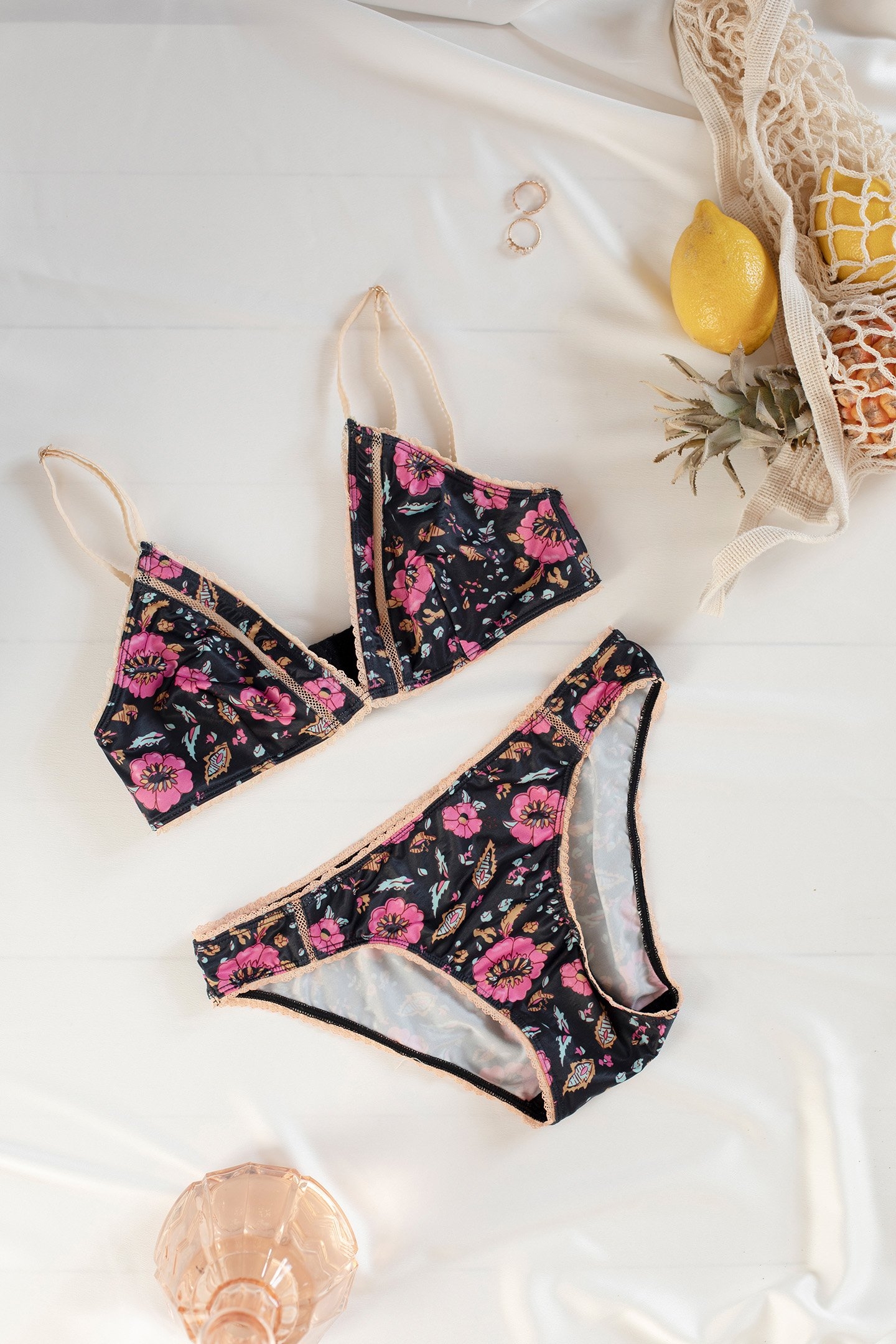 BRA EILY BLACK FLOWERS 1