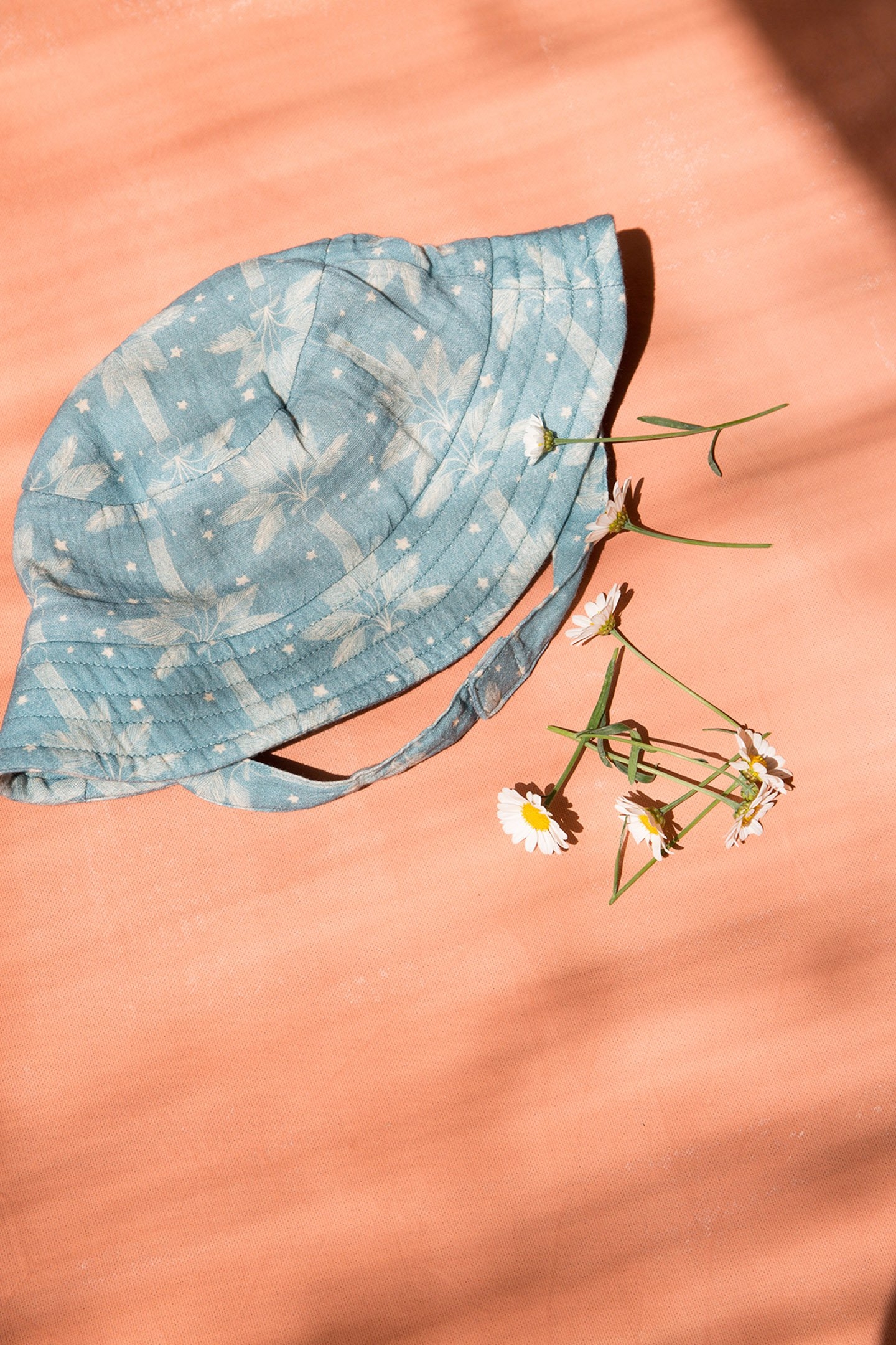 SUN HAT AFID BLUE PEACOCK MANDALA 1