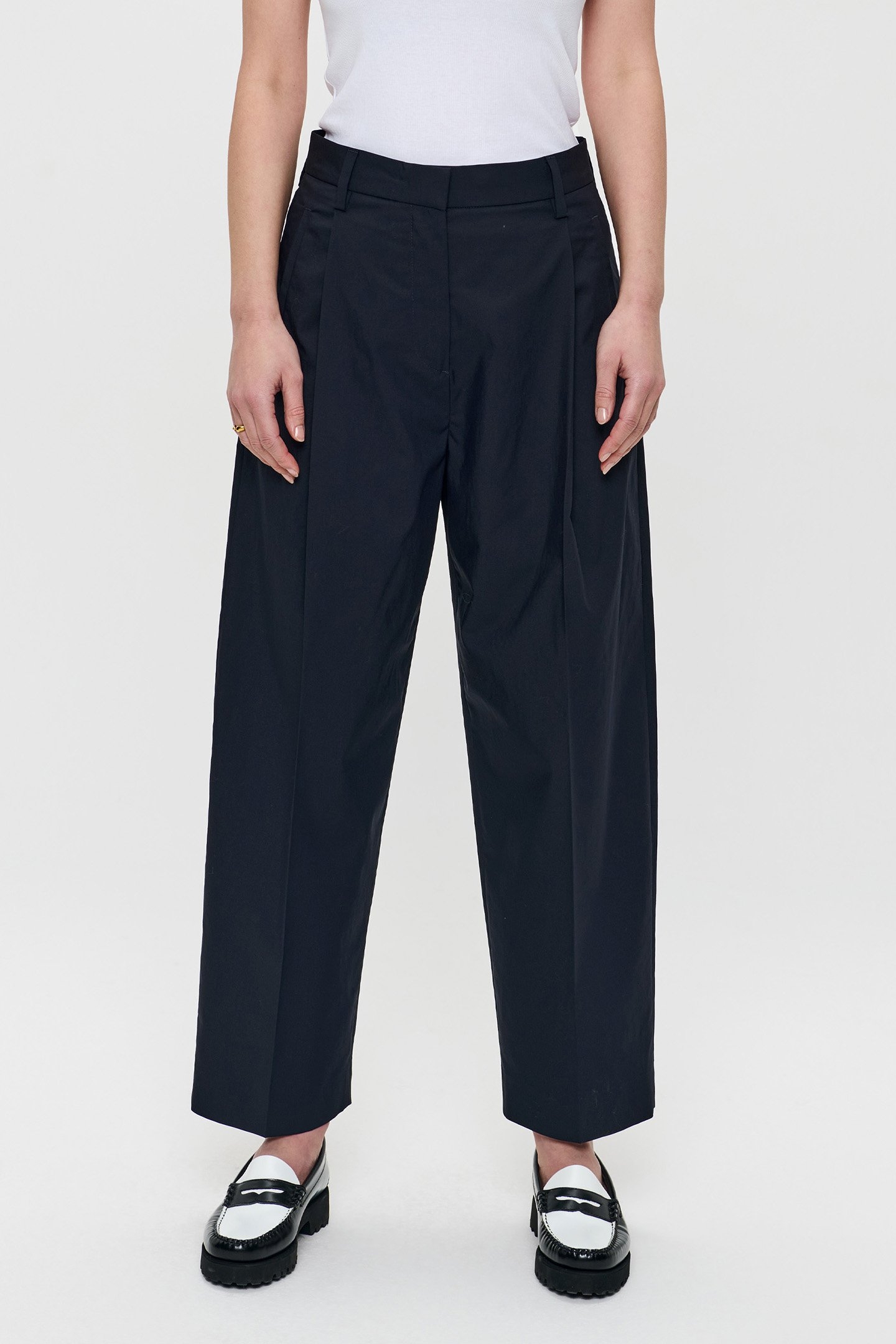 CROPPED COTTON PLEATED PANTS MIDNIGHT BLUE 1