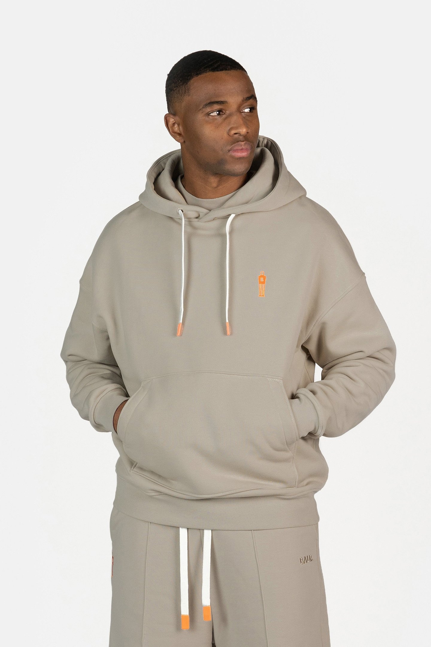 THE WALL BOX FIT HOODIE SILVER LINING 1